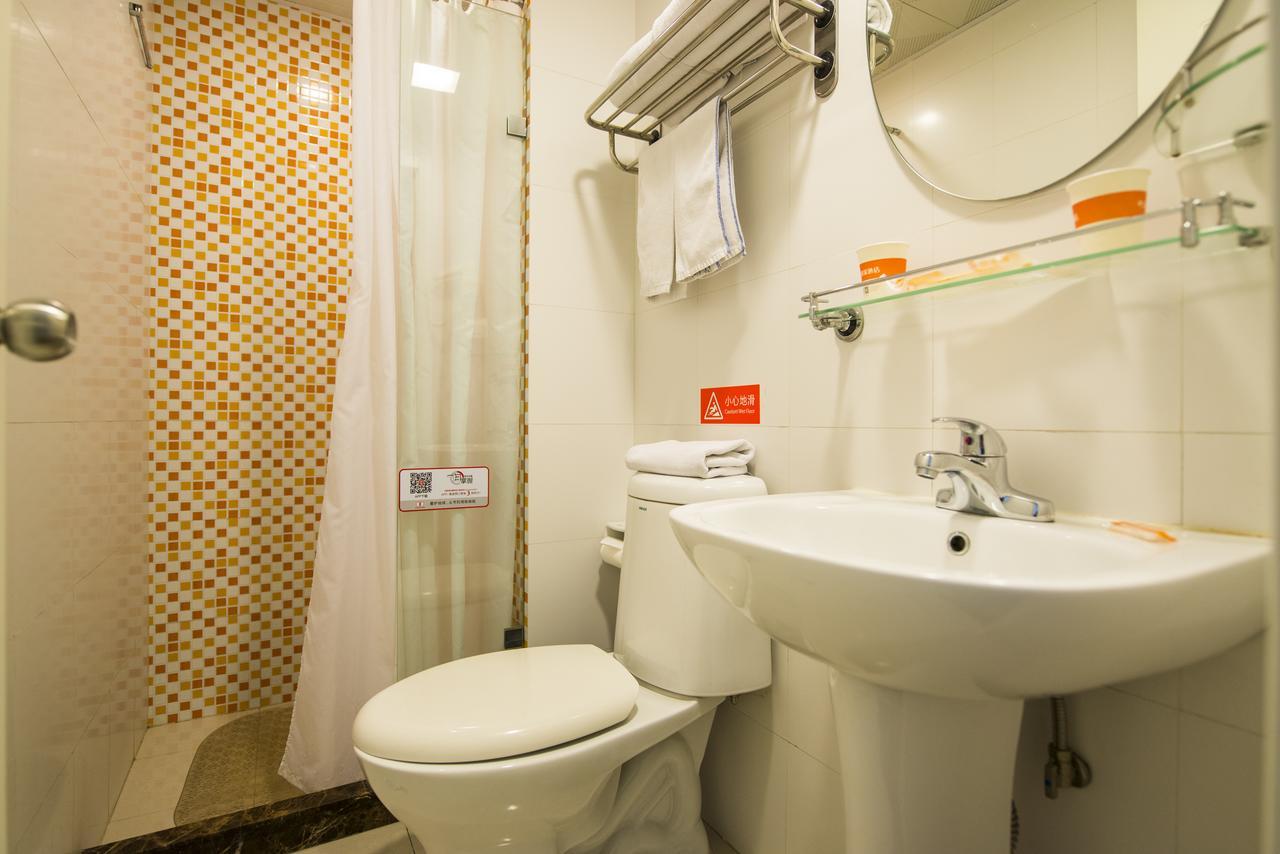 Home Inn Tianjin Weijin Road Tianjin University Esterno foto